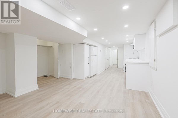 Kitchen - Lower - 81 Shields Avenue, Toronto, ON M5N2K3 Photo 2