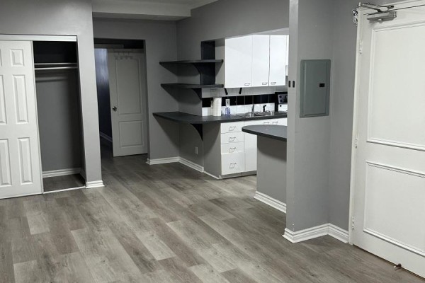 Bathroom - Lower - 9 Bracebridge Avenue, Toronto, ON M4C2X6 Photo 4