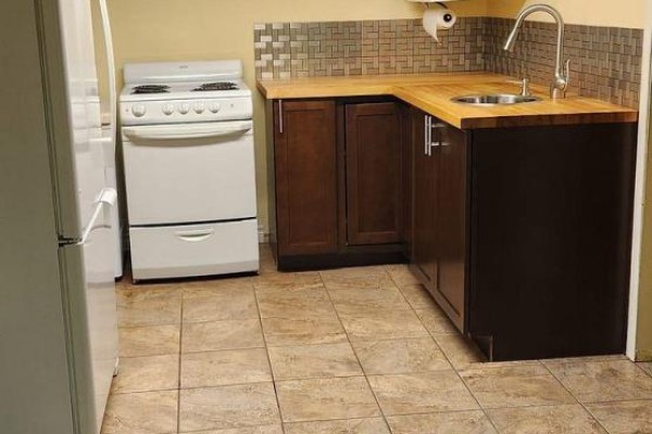Utility room - Lower - 9 Mohawk Avenue, Mississauga, ON L5G3R5 Photo 5