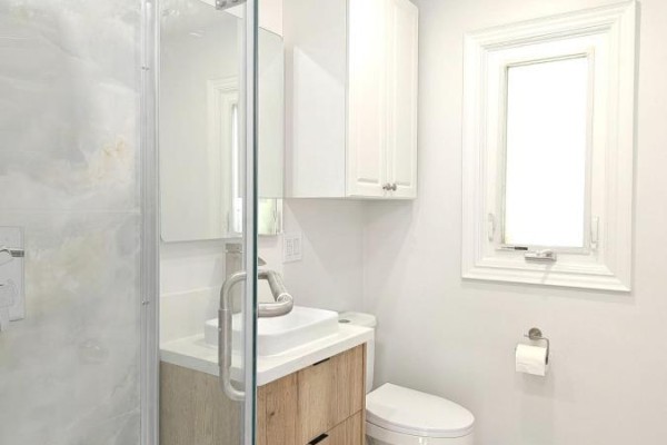 Bathroom - Lower - 9 Mosedale Crescent, Toronto, ON M2J3A3 Photo 3