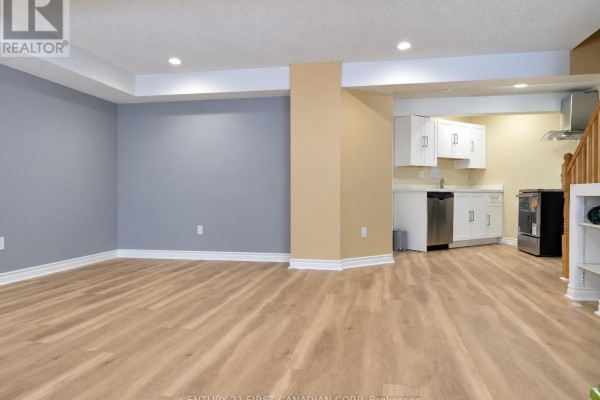 Laundry room - Lower - 924 Guildwood Boulevard, London North, ON N6H5S9 Photo 5
