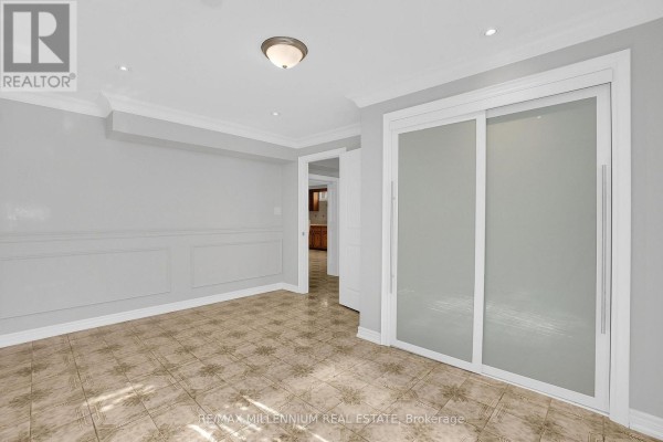 Lower - 99 Willis Road, Vaughan, ON L4L2S4 Photo 3