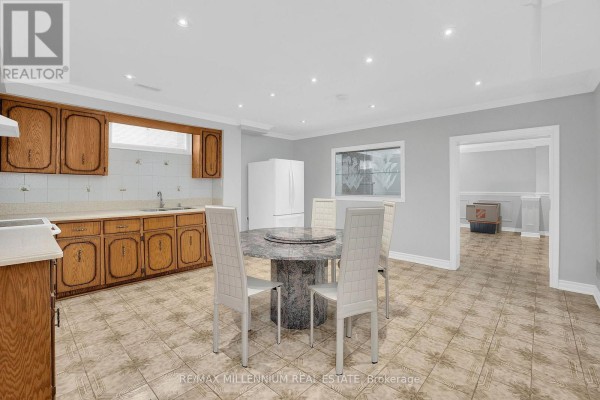 Lower - 99 Willis Road, Vaughan, ON L4L2S4 Photo 5