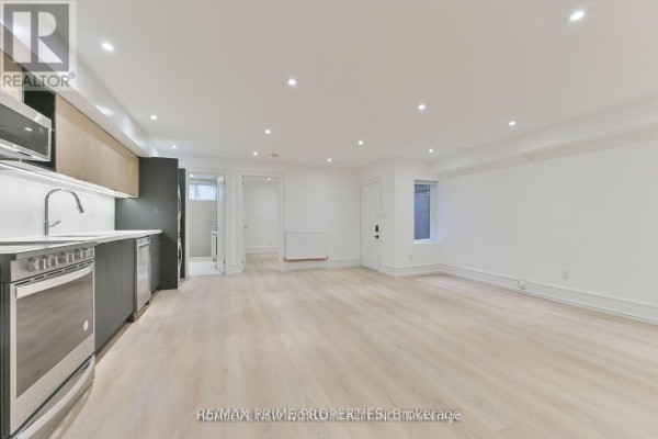 Lower - 995 Dufferin Street, Toronto, ON M6H4B2 Photo 3