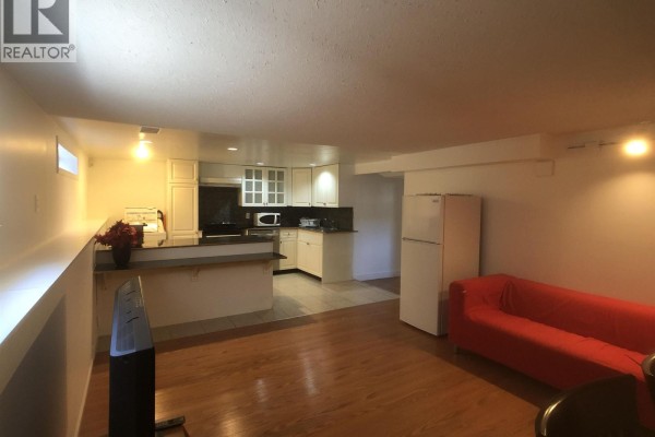 Lower 1970 Quilchena Crescent, Vancouver, BC V6M1E1 Photo 2