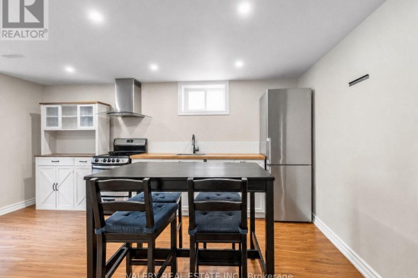Lower #2 - 12 Arkley Crescent, Toronto, ON M9R3S3 Photo 3