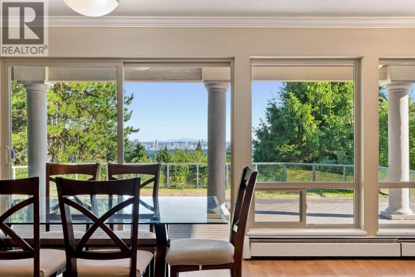 Lower 2426 Westhill Court, West Vancouver, BC, photo 2