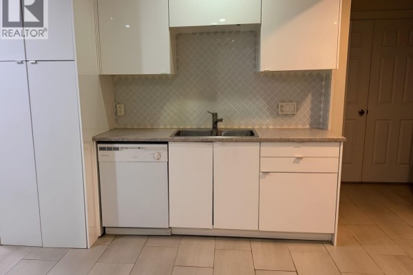 Lower Floor-1560 Vinson Creek, West Vancouver, BC V7S2Y1 Photo 5