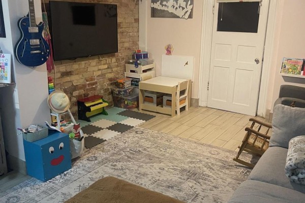 Lower Level - 109 Lippincott Street, Toronto, ON M5S2P2 Photo 2
