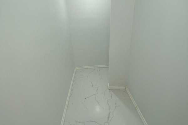 Bedroom 2 - Lower Level - 123 Mildenhall Place, Whitby, ON L1M0E4 Photo 4