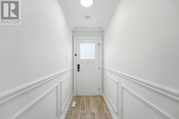 Ground & Lower - 21 Avon Crescent, Vaughan, ON L4L1H4 Photo 5