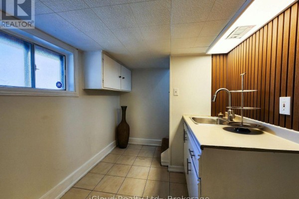 Lower Level - 294 Fairfield Avenue S, Hamilton, ON, photo 3