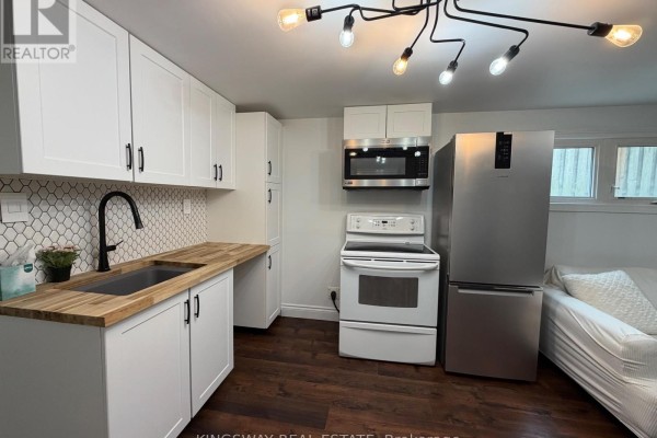 Lower Level - 323 Montego Rd. Road, Mississauga, ON L5B1C6 Photo 5