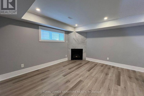 Kitchen - Lower Level - 4 Charleston Road, Toronto, ON M9B4M7 Photo 3