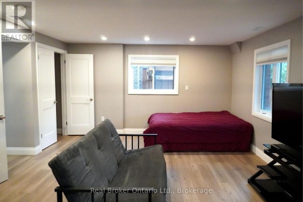 Lower Unit - 1009 Wright Drive, Midland, ON L4R0E4 Photo 5