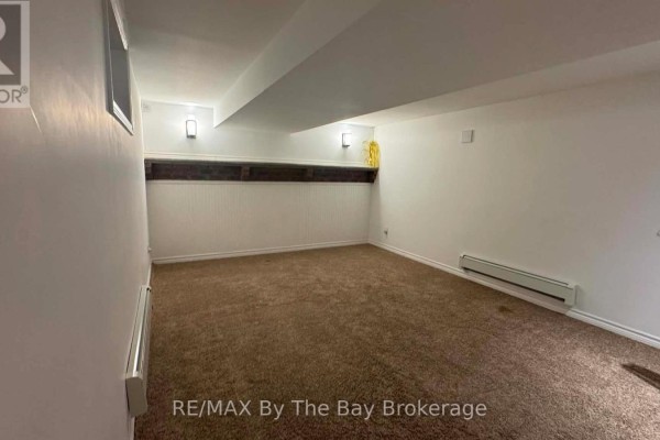 Lower Unit - 130 Letitia Street, Barrie, ON L4N1P5 Photo 5