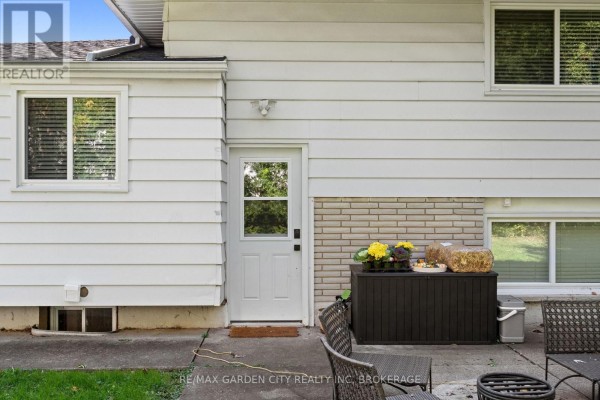 Lower. - 49 Bendingroad Crescent, St  Catharines, ON L2N5R4 Photo 2