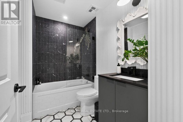 Lp03 - 123 Portland Street, Toronto, ON M5V0V9 Photo 3
