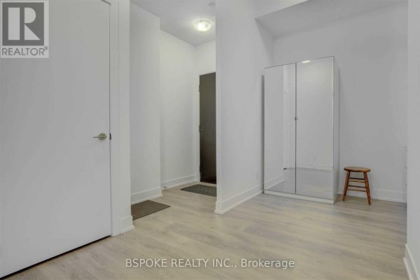 Kitchen - Lph01 - 9471 Yonge Street, Richmond Hill, ON L4C1V4 Photo 3