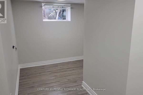 Bedroom 2 - Lwr Lvl - 619 Trudale Court, Oakville, ON L6L4H2 Photo 4