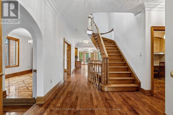 Living room - M/f&2/f - 185 Goulding Avenue, Toronto, ON M2R2P3 Photo 5