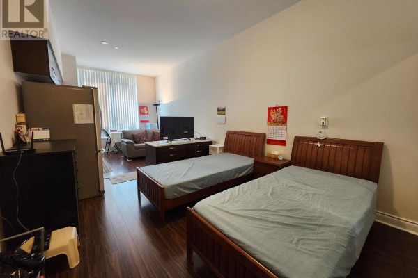 M120 - 2 Sun Yat-sen Avenue, Markham, ON L3R5Z3 Photo 4