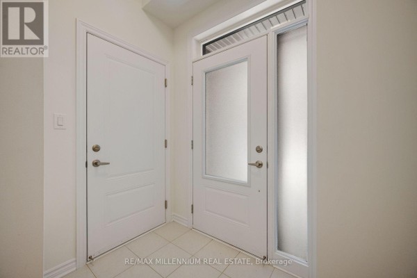 Bedroom - Main - 10 Thornbird Crescent, Brampton, ON L6V3N5 Photo 5