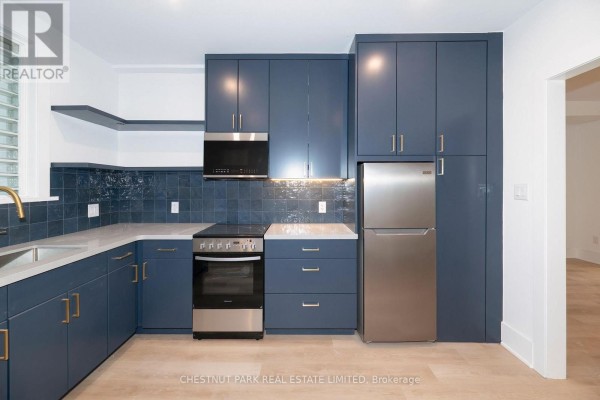 Main - 1105 Queen Street E, Toronto, ON M4M1K7 Photo 3
