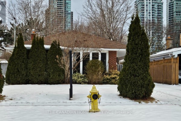 Main - 12 Aspendale Drive, Toronto, ON M1P4J6 Photo 2