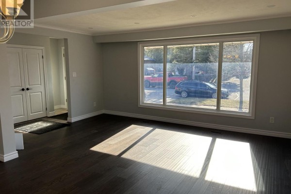 Living room - Main - 125 Cabot Street, Oshawa, ON L1J5R8 Photo 3