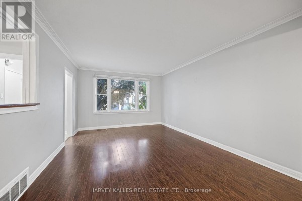 Main - 128 Bogert Avenue, Toronto, ON M2N1K8 Photo 3