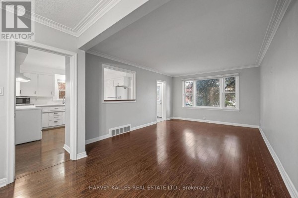 Main - 128 Bogert Avenue, Toronto, ON M2N1K8 Photo 5