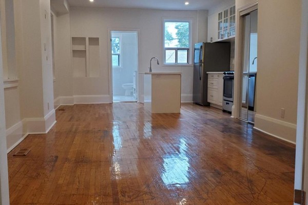 Main - 1300 Lansdowne Avenue, Toronto, ON M6K2V9 Photo 2