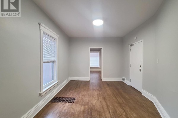 Dining room - Main - 1450 Dundas Street E, Toronto, ON M4M1S8 Photo 2