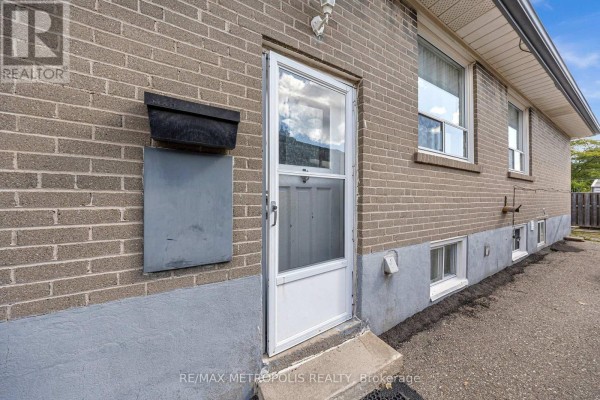 Main - 147 Vodden Street E, Brampton, ON L6V1M6 Photo 2