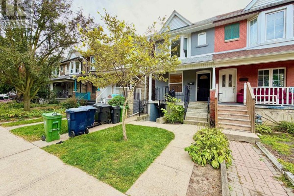 Main - 148 Campbell Avenue, Toronto, ON M6P3V2 Photo 2