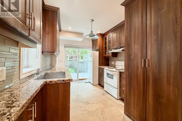 Main - 148 Campbell Avenue, Toronto, ON M6P3V2 Photo 4