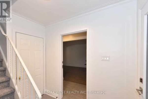 Main - 168 Strathnairn Avenue, Toronto, ON, photo 3