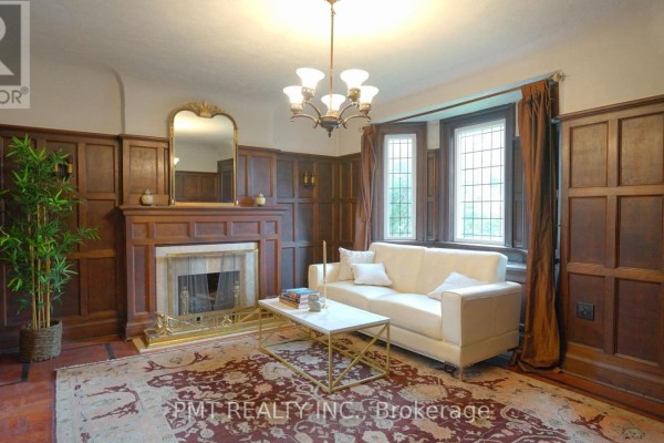 Main - 2 Larkin Avenue, Toronto, ON M6S1L8 Photo 2