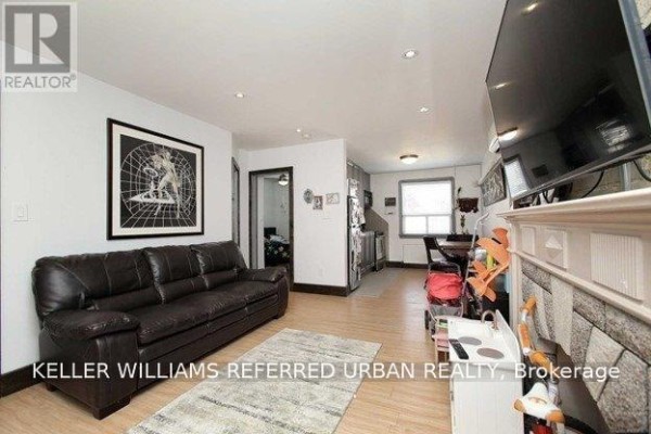 Main - 2286 Dufferin Street, Toronto, ON, photo 2
