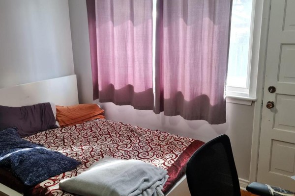 Bedroom 2 - Main - 25 Par Avenue, Toronto, ON M1G2G5 Photo 5