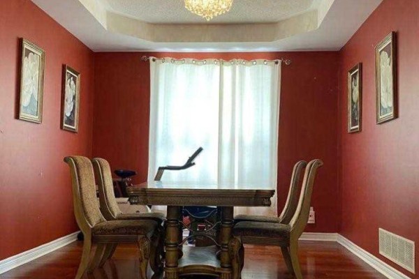 Dining room - Main - 30 Sea Lion Road, Brampton, ON L6V4P8 Photo 4