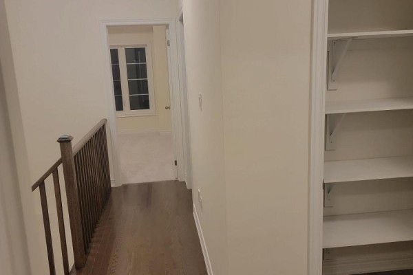 Dining room - Main - 32 Truffle Court, Brampton, ON L7A5A6 Photo 4