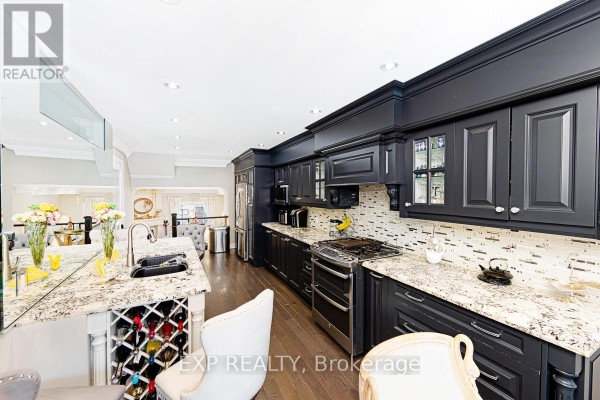 Sunroom - Main - 321 Mutual Street, Toronto, ON M4Y1X6 Photo 4