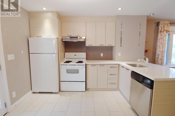Main - 35 East Lynn Avenue, Toronto, ON, photo 2