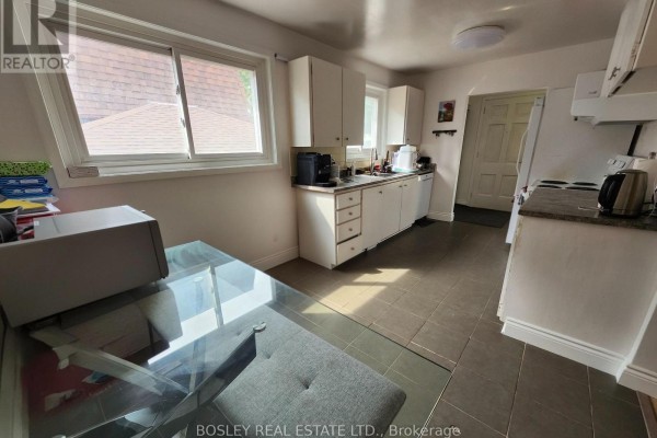 Main - 37 Summerside Crescent, Toronto, ON M2H1W9 Photo 4