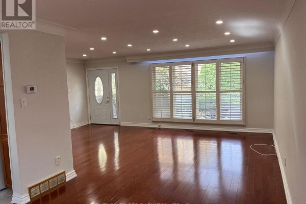 Bedroom 2 - #main - 380 Tareyton Road, Richmond Hill, ON L4C3X7 Photo 5