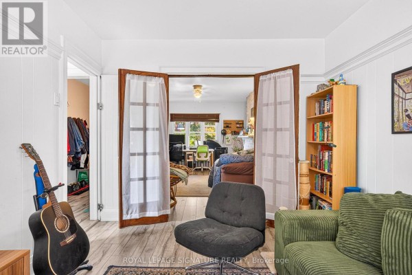 Main - 387 Leslie Street, Toronto, ON M4M3E3 Photo 5