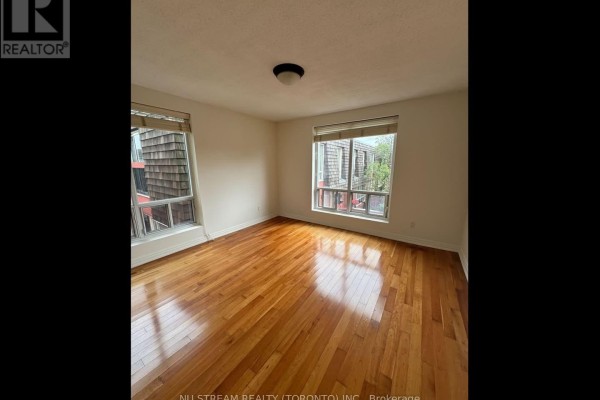 Primary Bedroom - Main - 4- 75 Upper Canada Drive, Toronto, ON M2P2A2 Photo 4