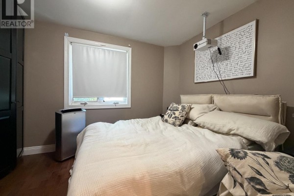Main - 429 Ossington Avenue, Toronto, ON M6J3A6 Photo 4